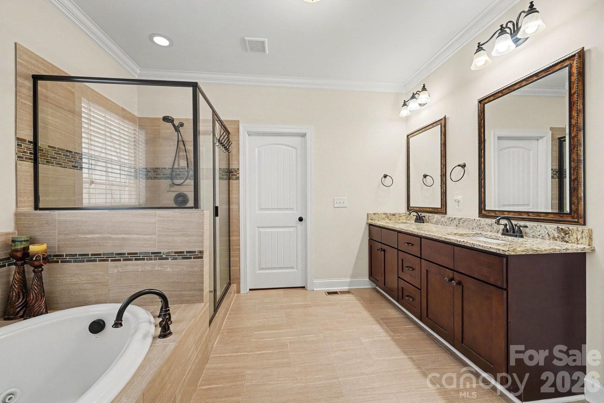 Single Family Residence at 489 Lotus Court, Lewisville, photo 19 of 37