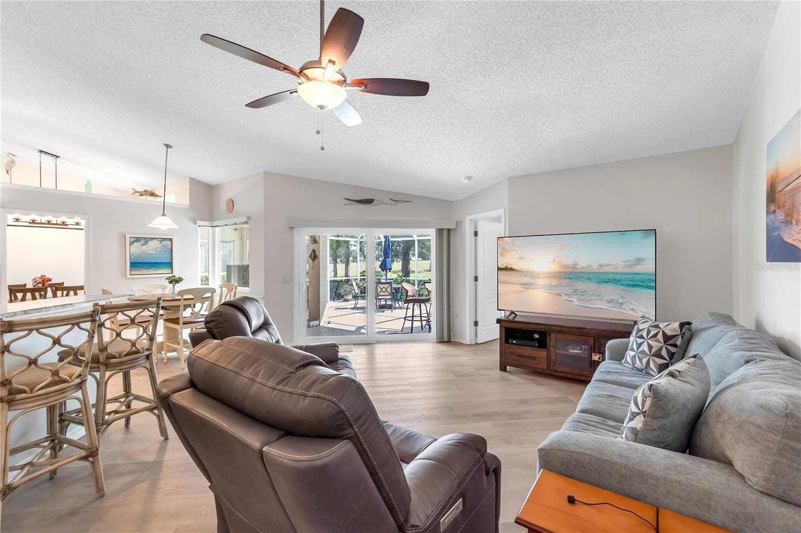 Single Family Residence at 6404 STONE RIVER RD, BRADENTON, photo 12 of 33