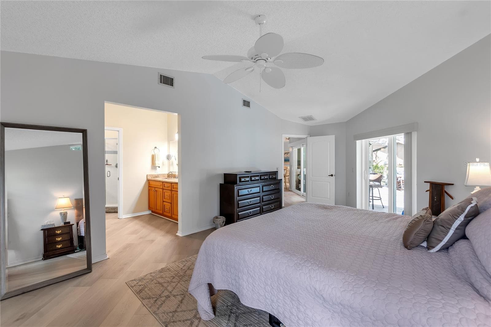 Single Family Residence at 6404 STONE RIVER RD, BRADENTON, photo 18 of 33