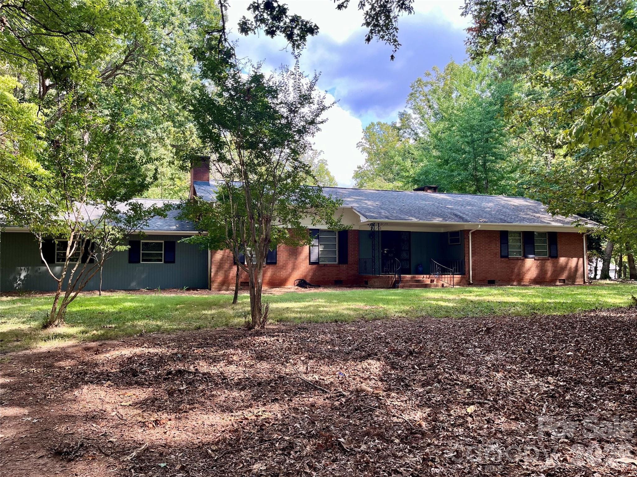 Single Family Residence at 521 Courtney Lane, Matthews, photo 8 of 14