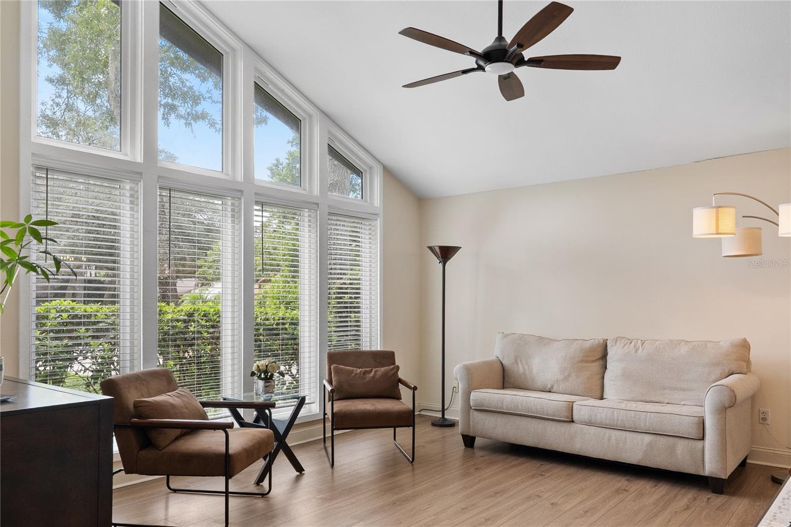 Single Family Residence at 102 SWEETWATER HILLS DR, LONGWOOD, photo 4 of 64