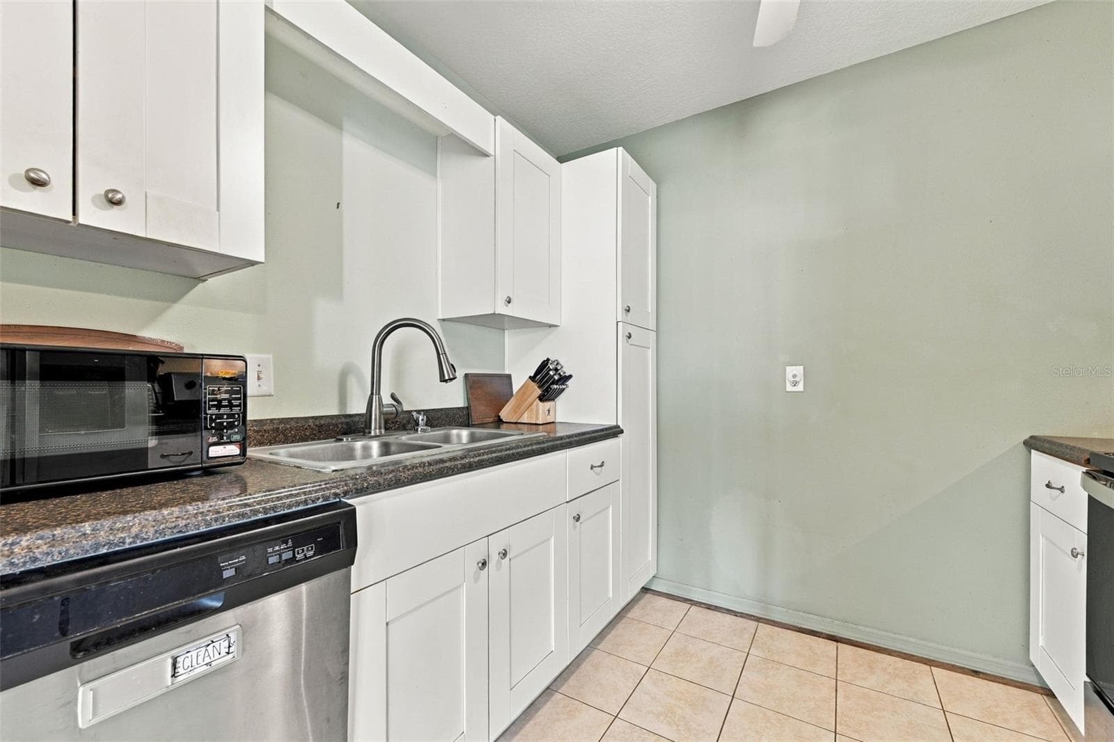 Kitchen - 2227 GREENHAVEN DR #367, SUN CITY CENTER