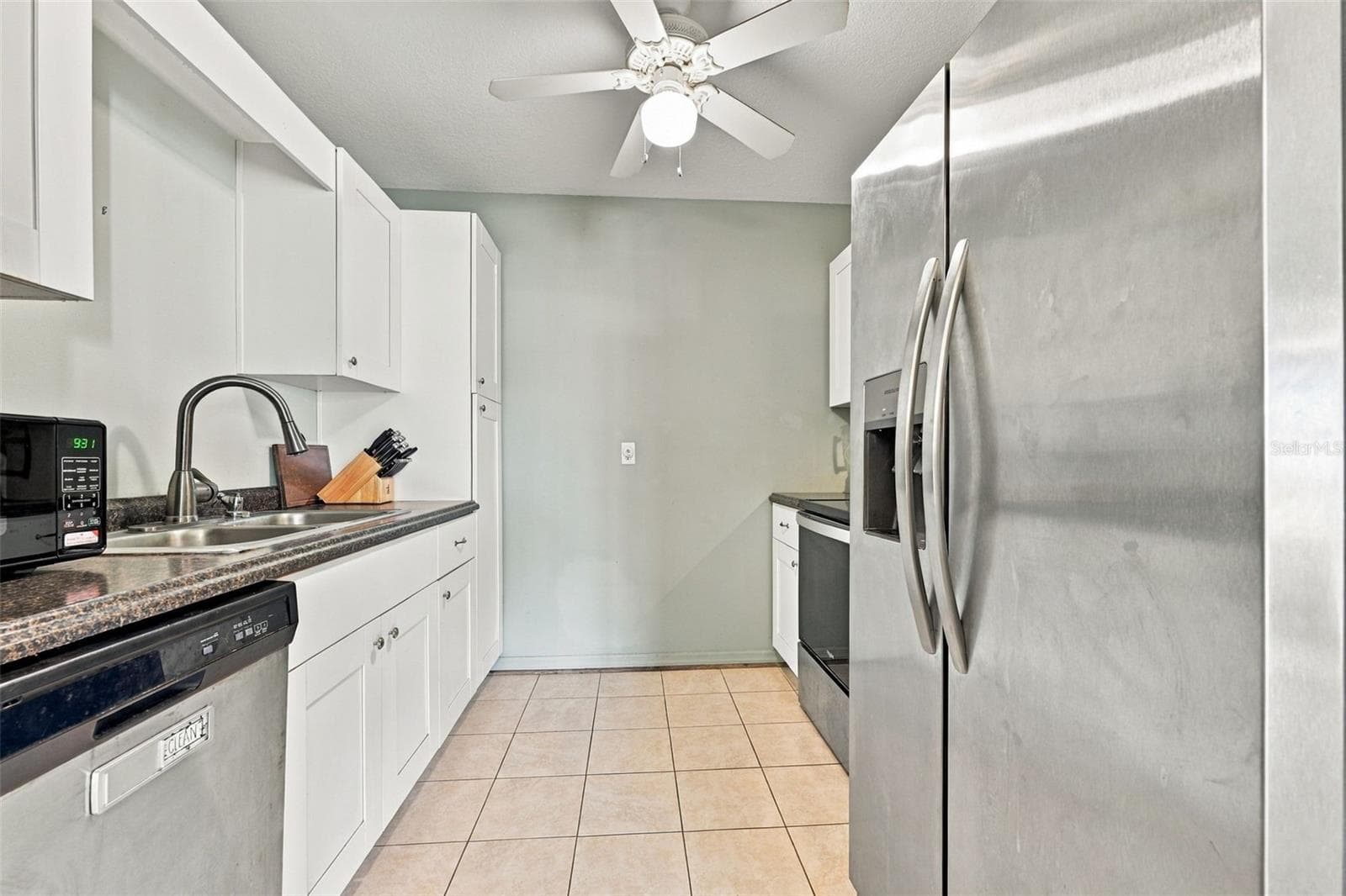Kitchen - 2227 GREENHAVEN DR #367, SUN CITY CENTER