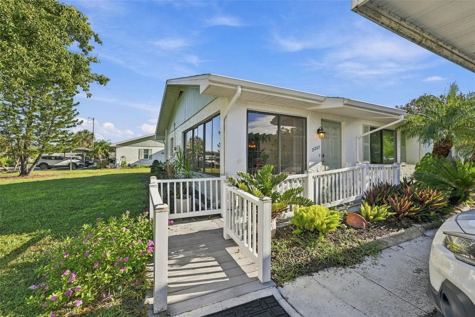 Welcome HOME! - 2227 GREENHAVEN DR #367, SUN CITY CENTER