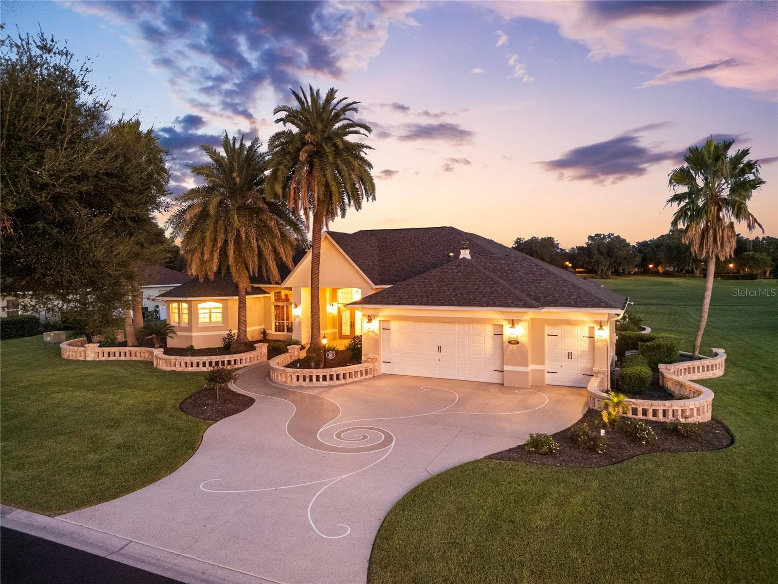 Single Family Residence at 1800 ST. JAMES CIR, THE VILLAGES, photo 2 of 81