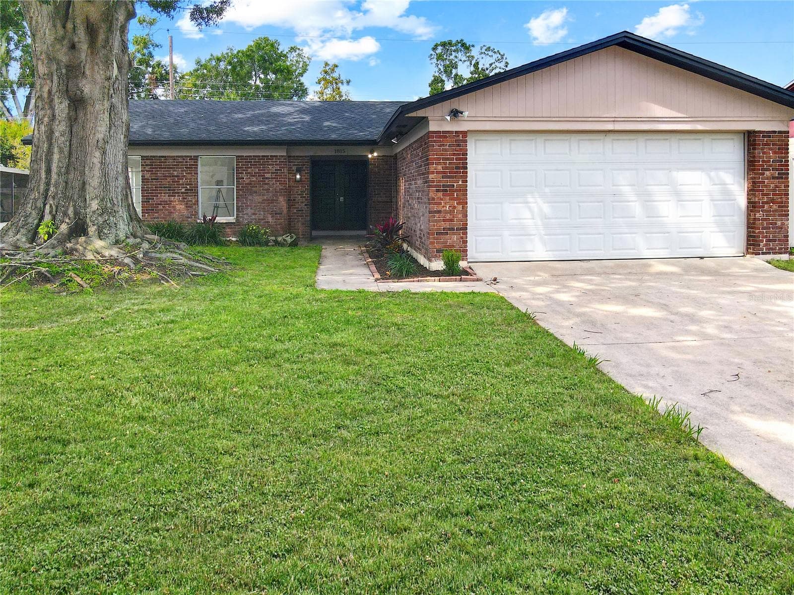 Single Family Residence at 1815 LOWRY AVE, LAKELAND, photo 2 of 57
