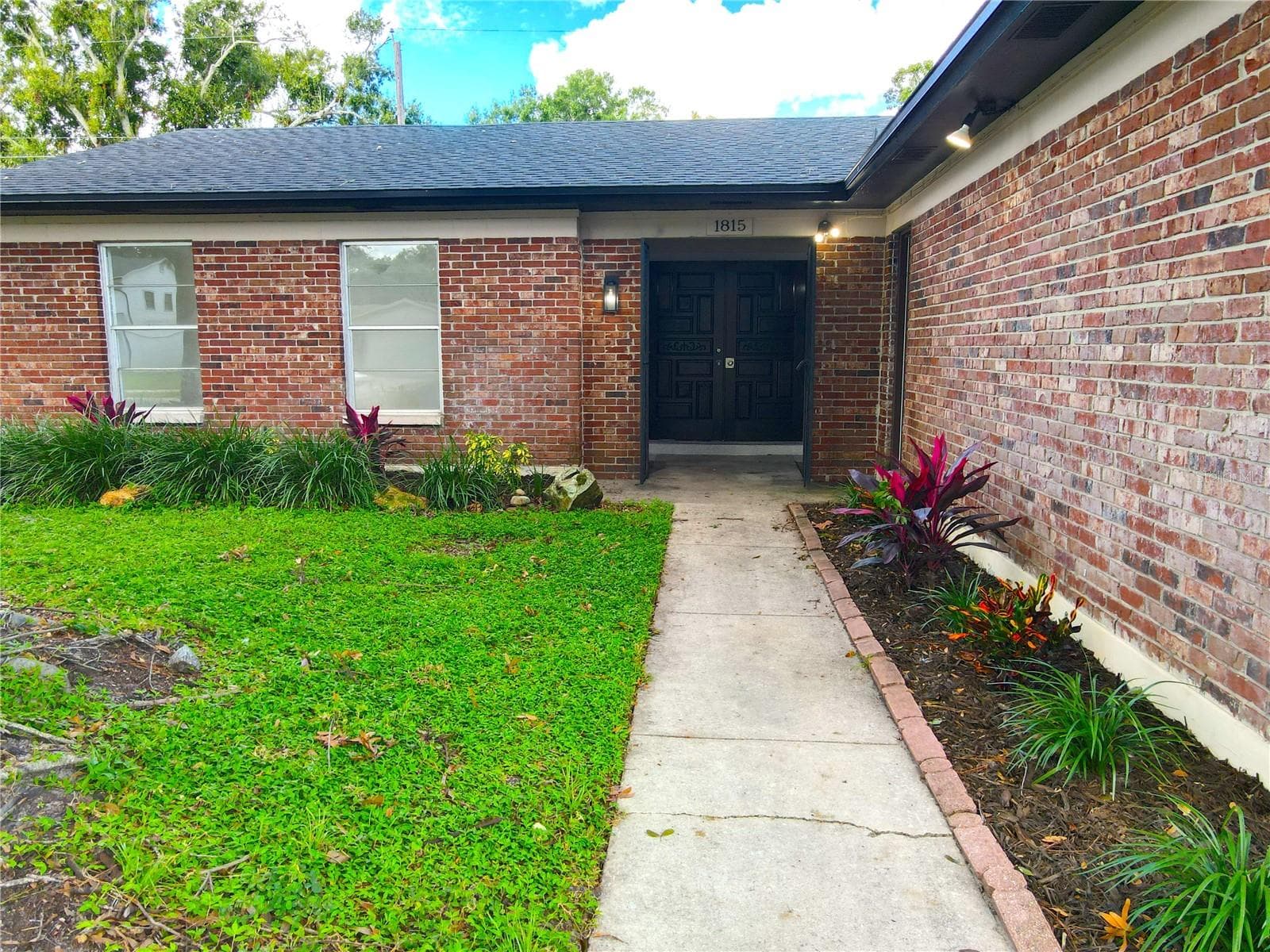 Single Family Residence at 1815 LOWRY AVE, LAKELAND, photo 3 of 57