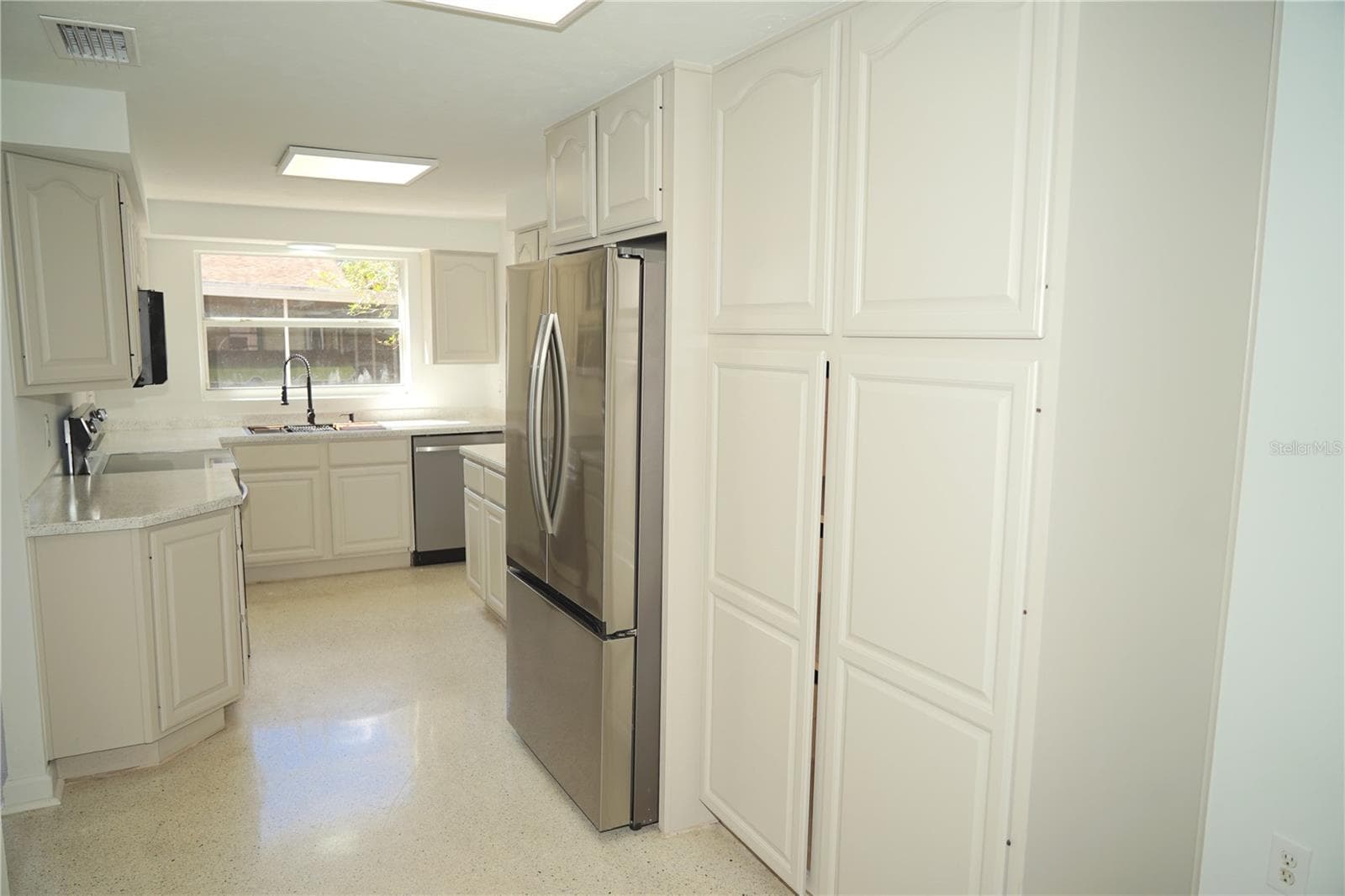 Single Family Residence at 1815 LOWRY AVE, LAKELAND, photo 16 of 57