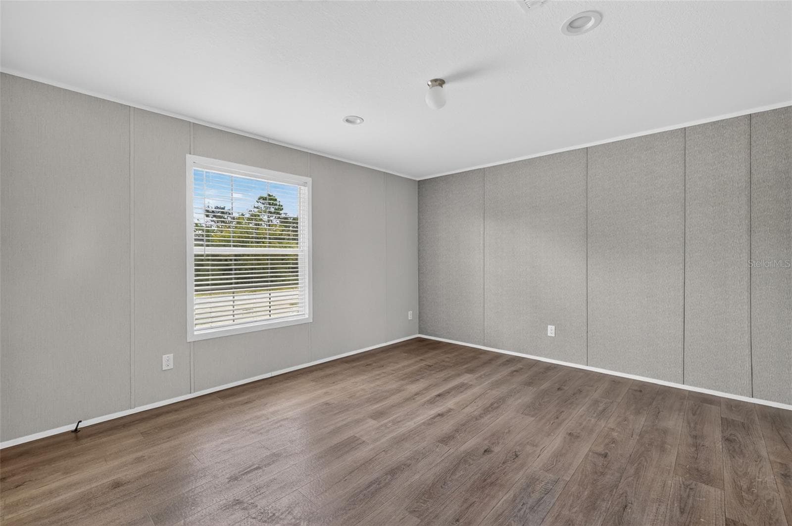 Manufactured Home at 16636 SW 57TH ST, OCALA, photo 14 of 24
