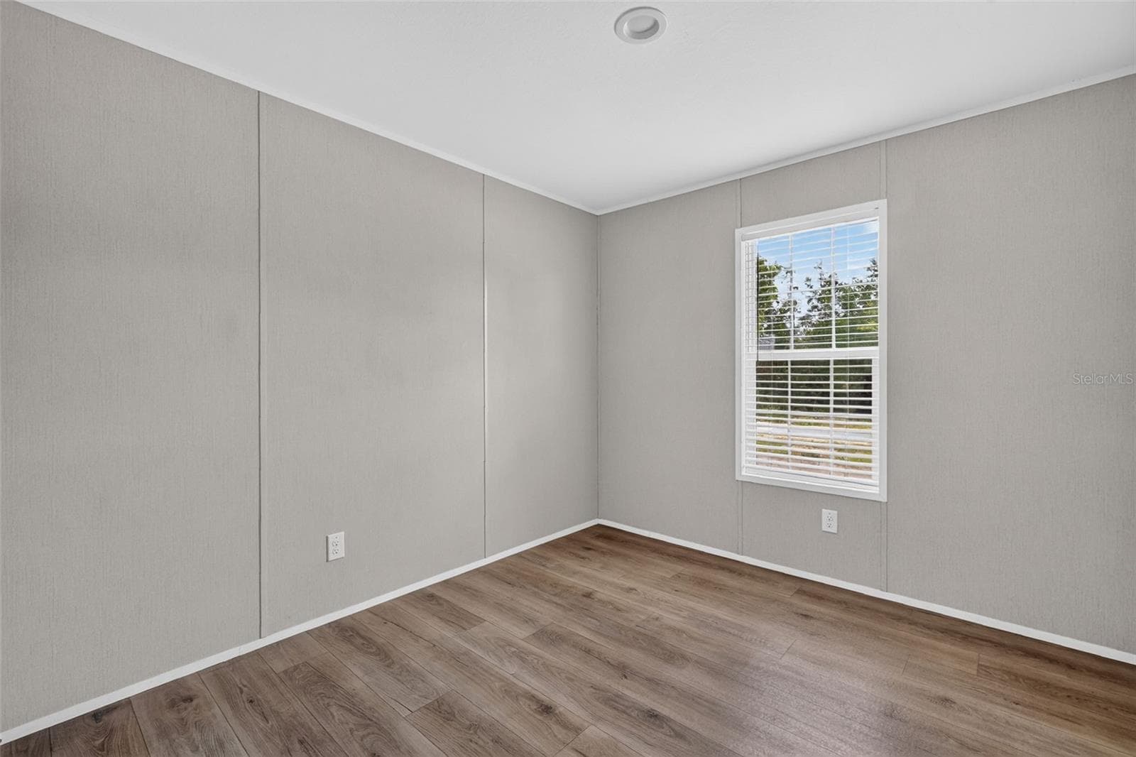 Manufactured Home at 16636 SW 57TH ST, OCALA, photo 17 of 24