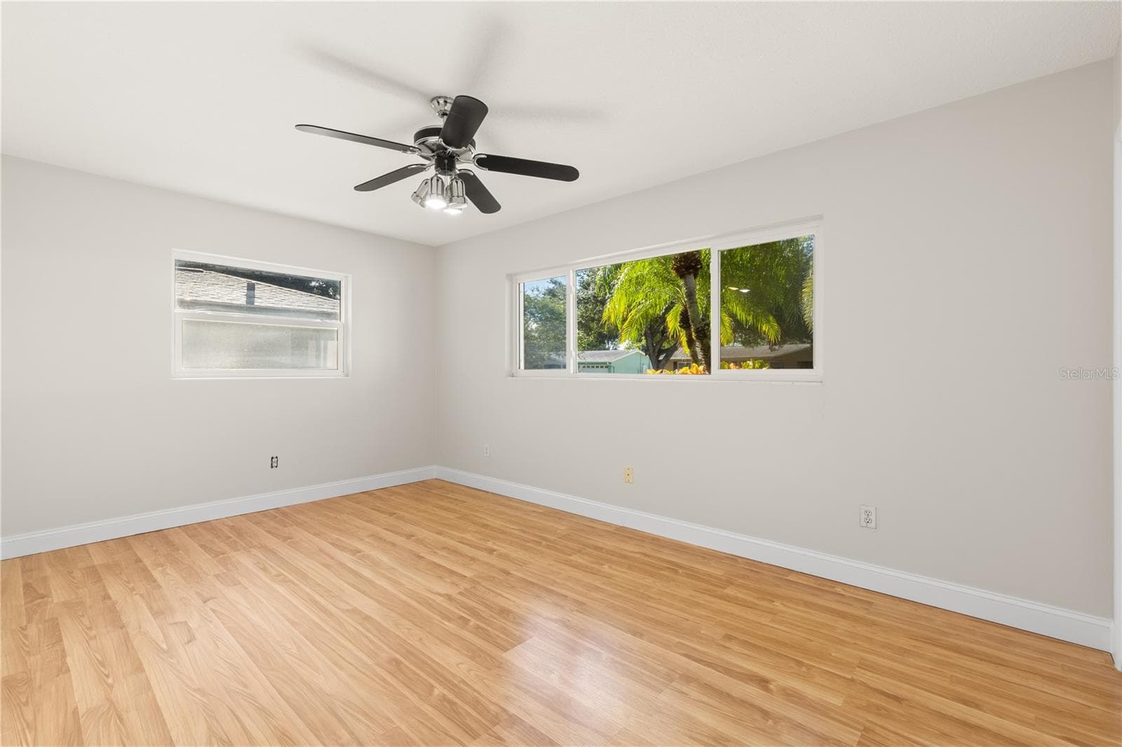 Single Family Residence at 2254 MORNINGSIDE DR, CLEARWATER, photo 32 of 49