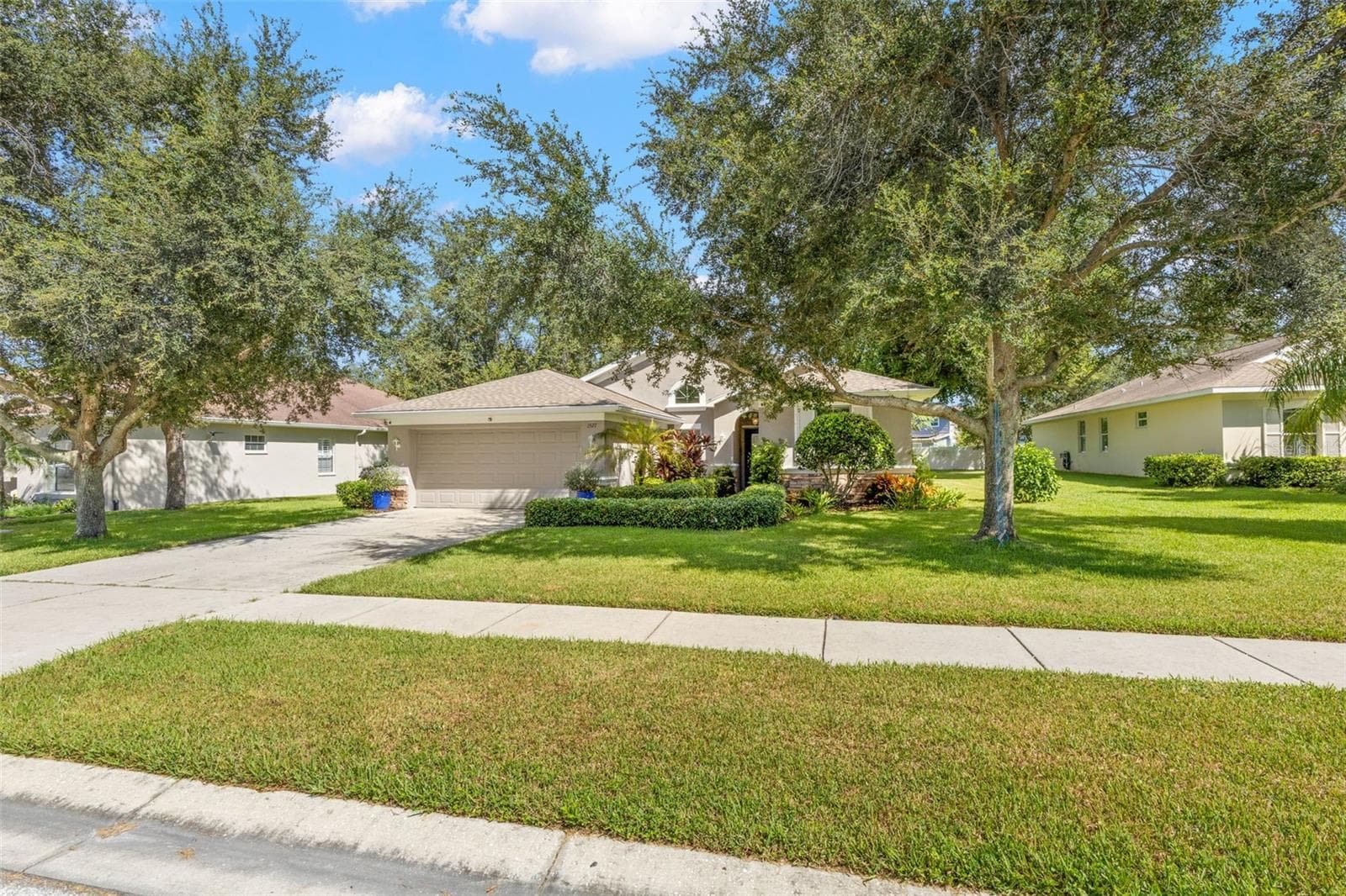 Single Family Residence at 1527 RIVER CT, TARPON SPRINGS, photo 2 of 43