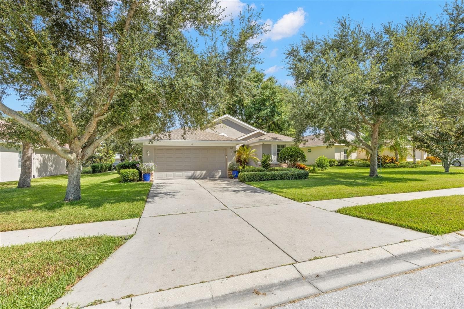 Single Family Residence at 1527 RIVER CT, TARPON SPRINGS, photo 3 of 43