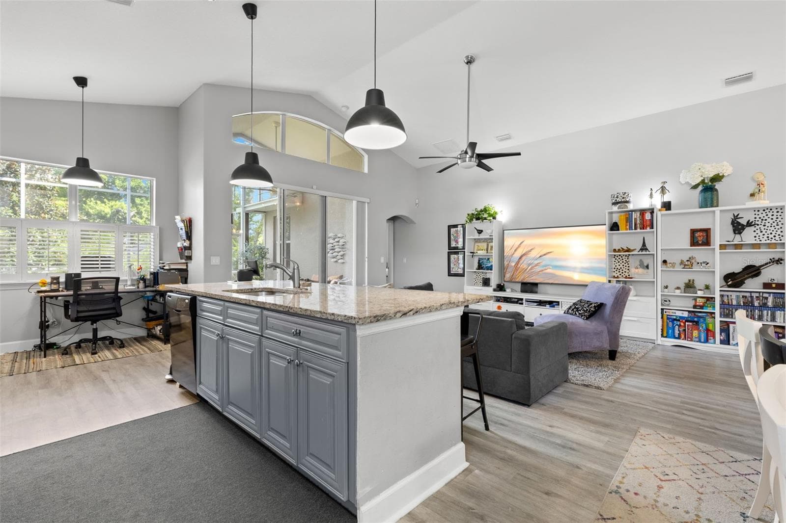 Single Family Residence at 1527 RIVER CT, TARPON SPRINGS, photo 13 of 43