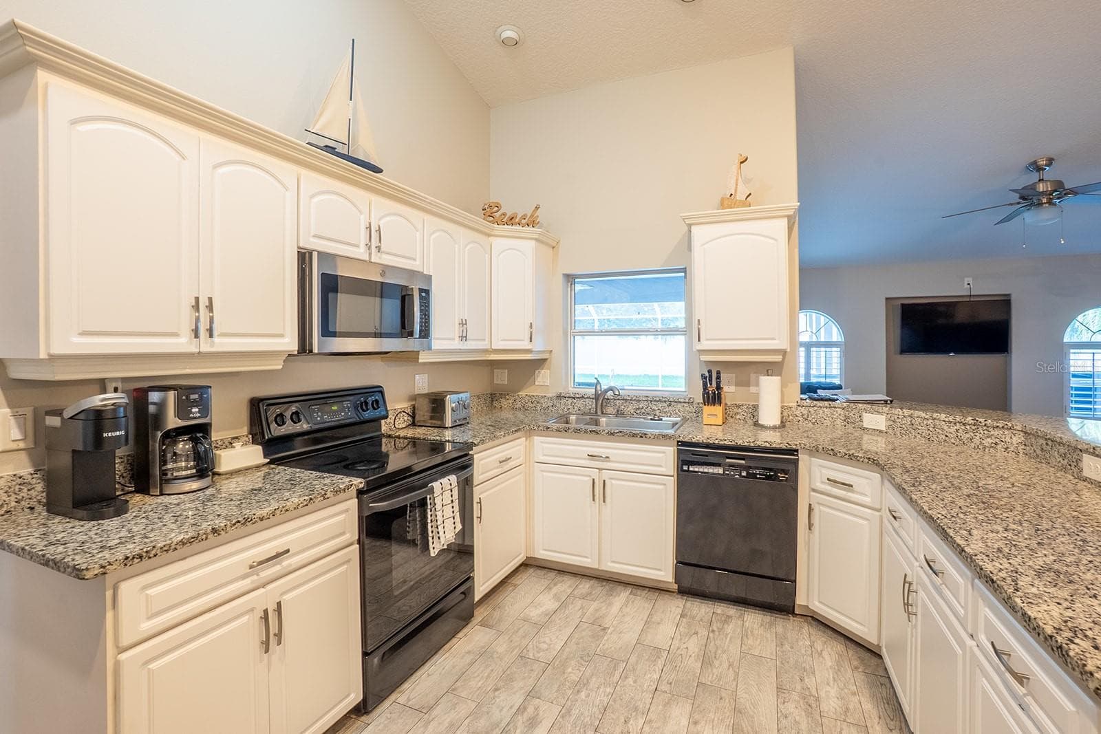 Single Family Residence at 86 COVINGTON LN, PALM COAST, photo 17 of 49