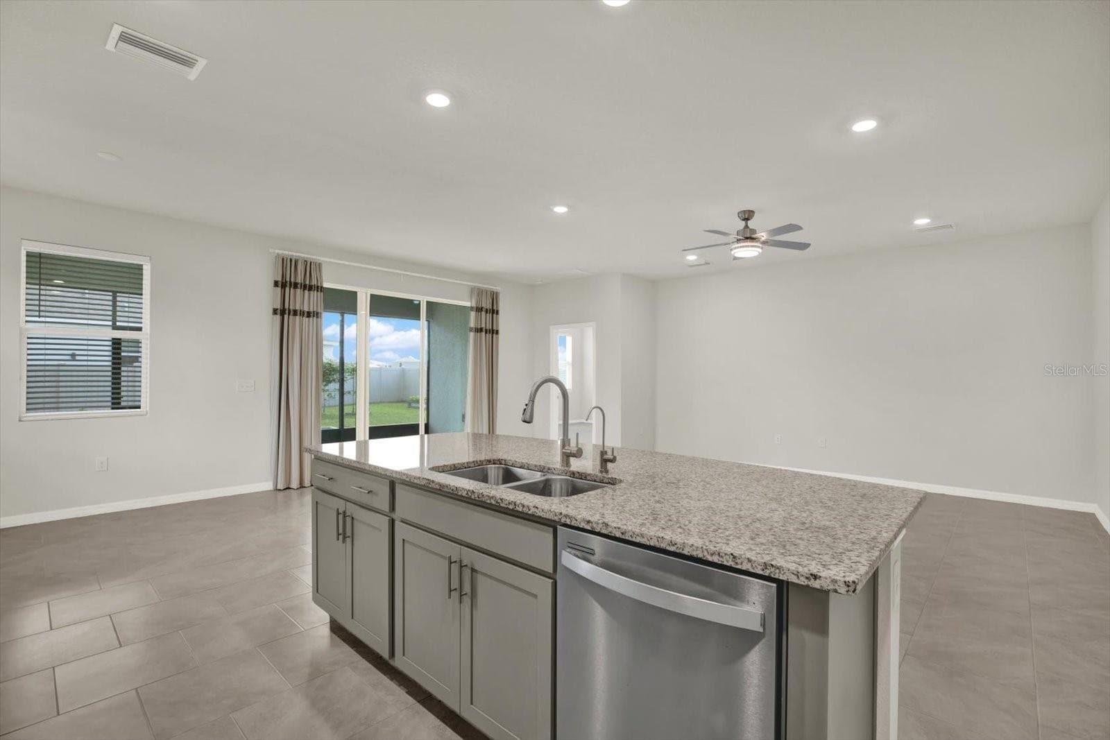 Single Family Residence at 10966 DELTA HUFF CT, SAN ANTONIO, photo 6 of 42