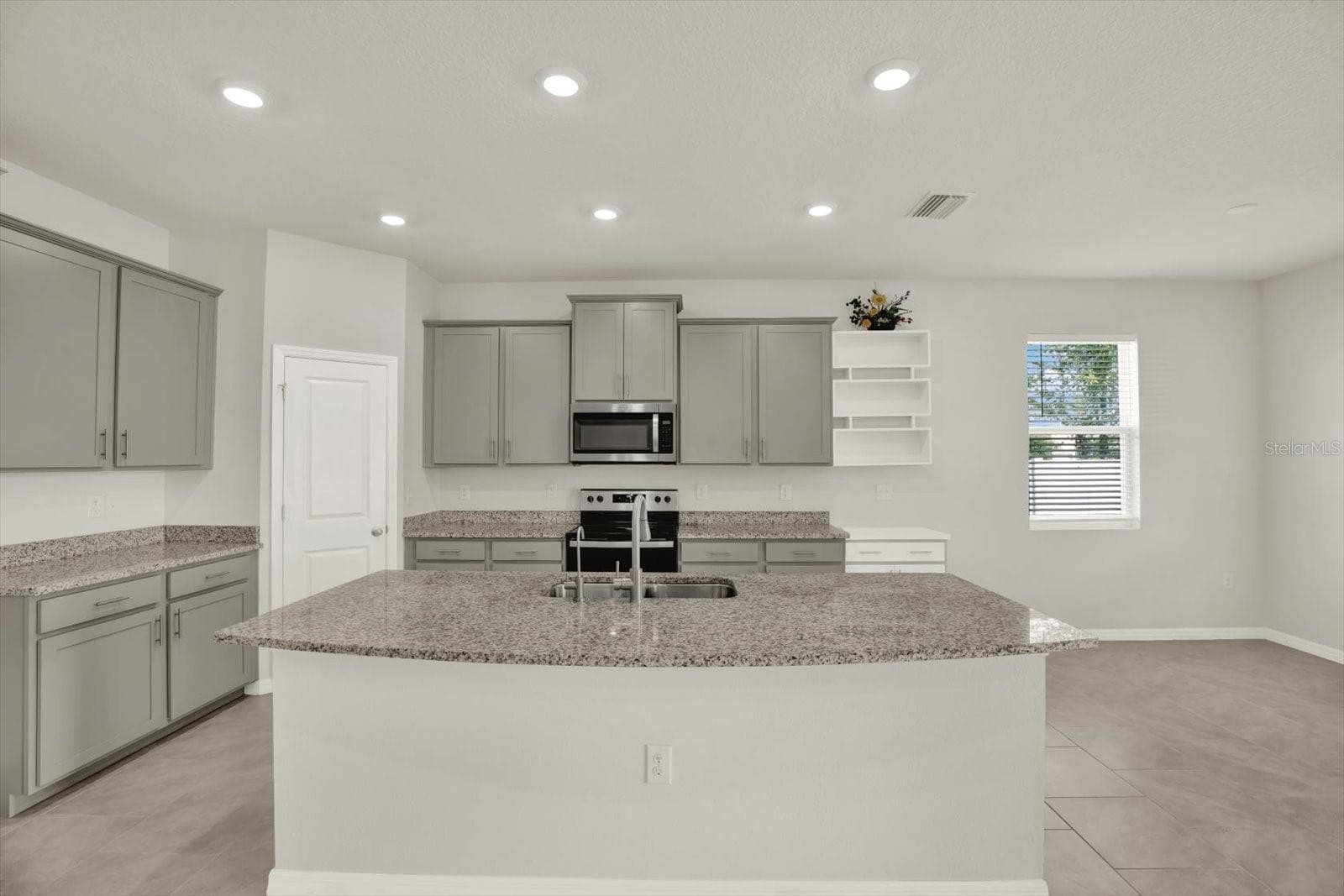 Single Family Residence at 10966 DELTA HUFF CT, SAN ANTONIO, photo 12 of 42
