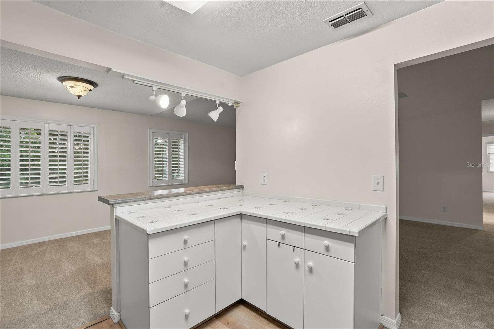 Condominium at 4801 COACHMANS DR DR #3, ORLANDO, photo 8 of 24