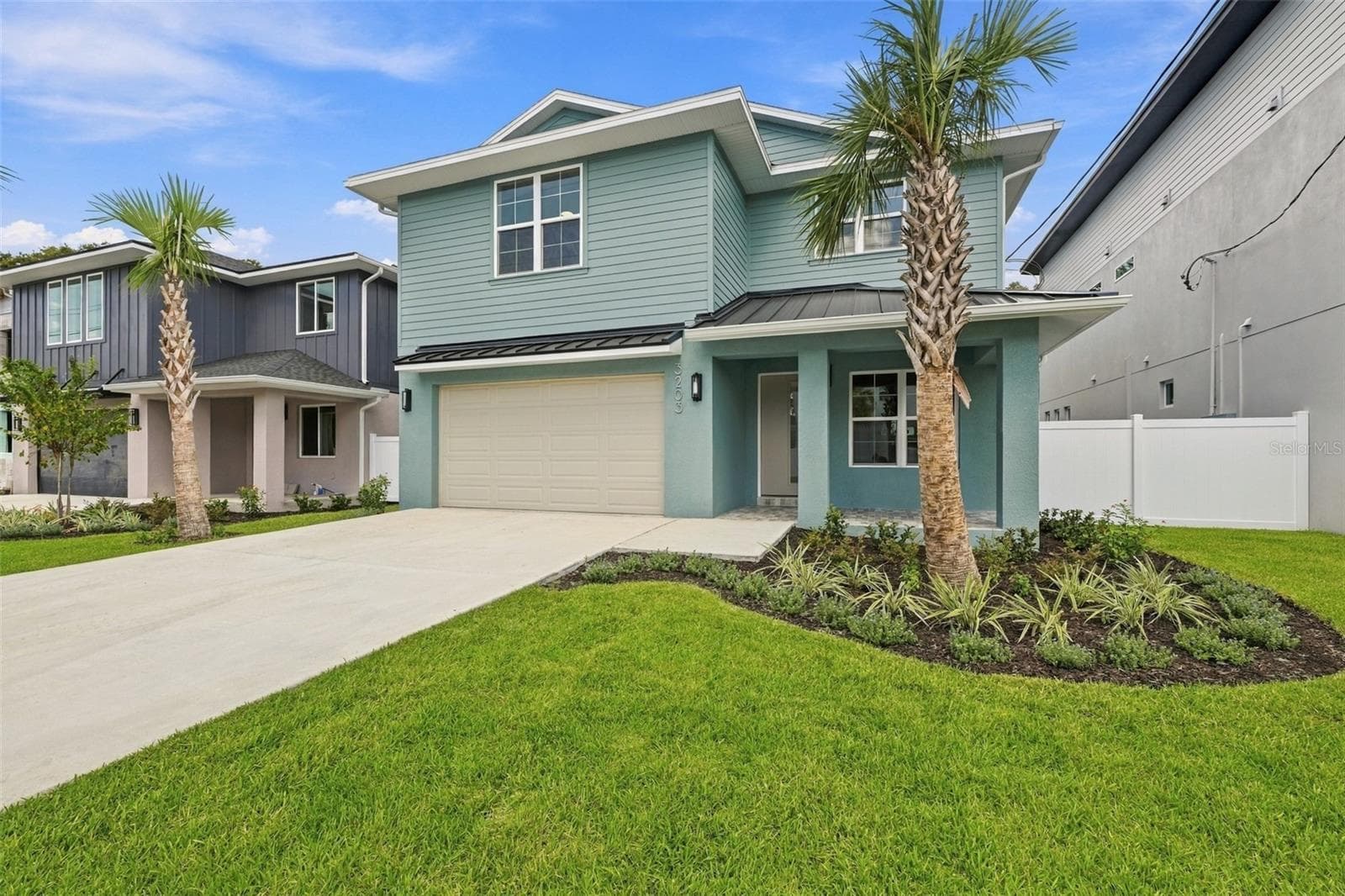 Single Family Residence at 3203 W WYOMING AVE, TAMPA, photo 2 of 59