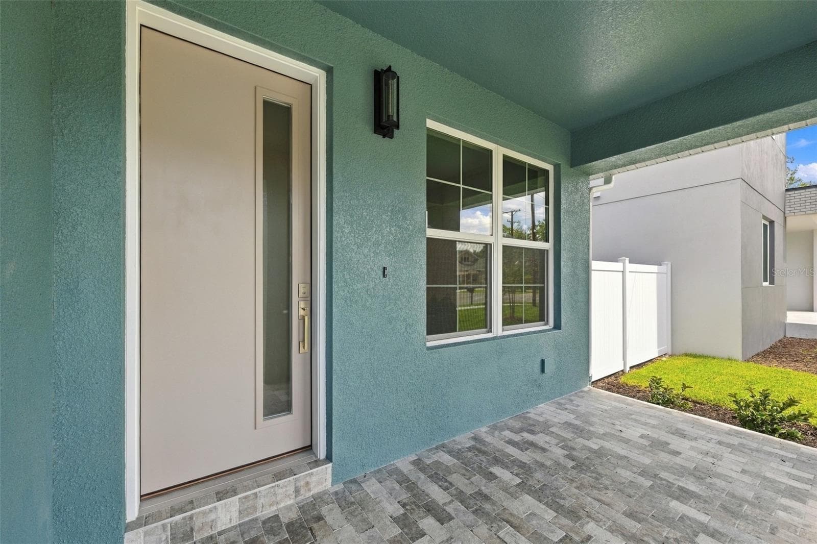 Single Family Residence at 3203 W WYOMING AVE, TAMPA, photo 6 of 59