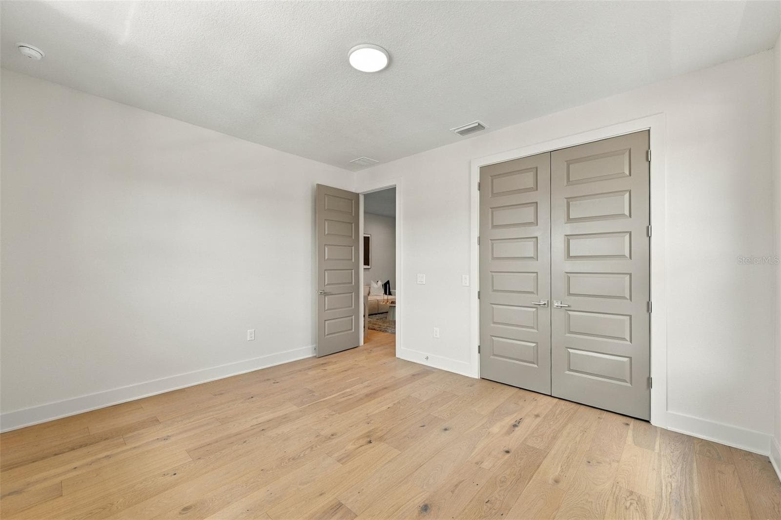 Single Family Residence at 3203 W WYOMING AVE, TAMPA, photo 26 of 59