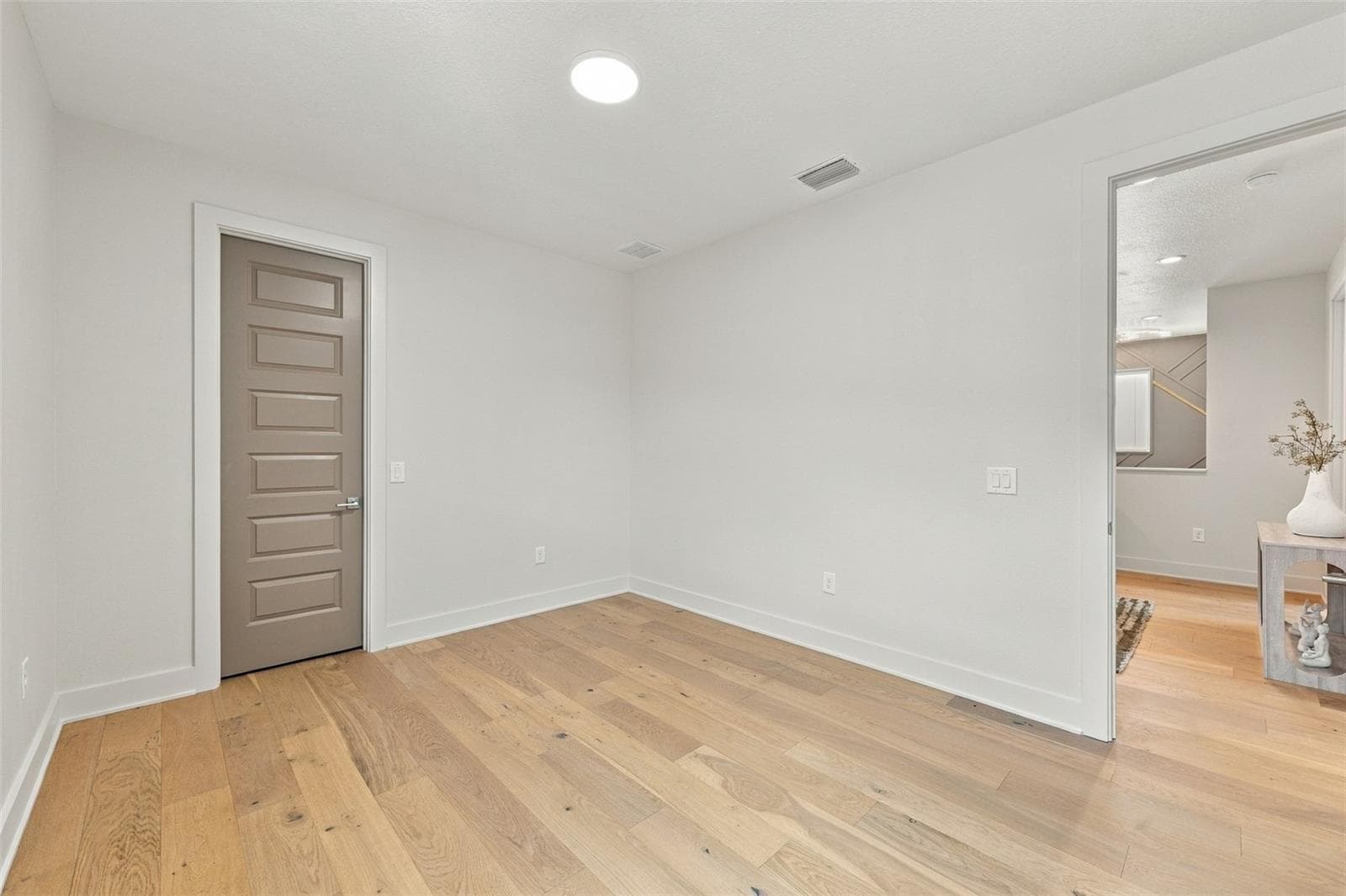 Single Family Residence at 3203 W WYOMING AVE, TAMPA, photo 51 of 59