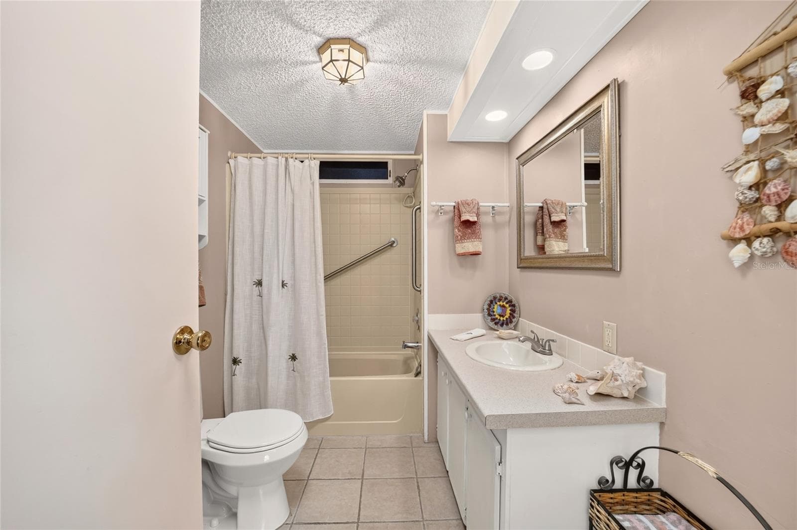 Manufactured Home at 920 SILVER OAK AVE, THE VILLAGES, photo 23 of 30