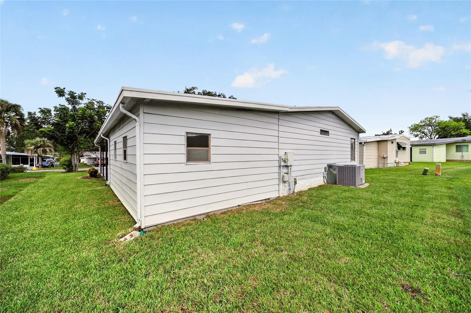 Manufactured Home at 920 SILVER OAK AVE, THE VILLAGES, photo 28 of 30