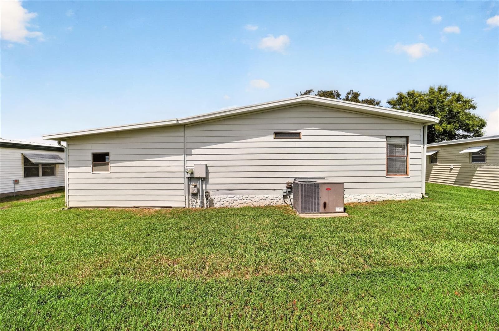 Manufactured Home at 920 SILVER OAK AVE, THE VILLAGES, photo 29 of 30