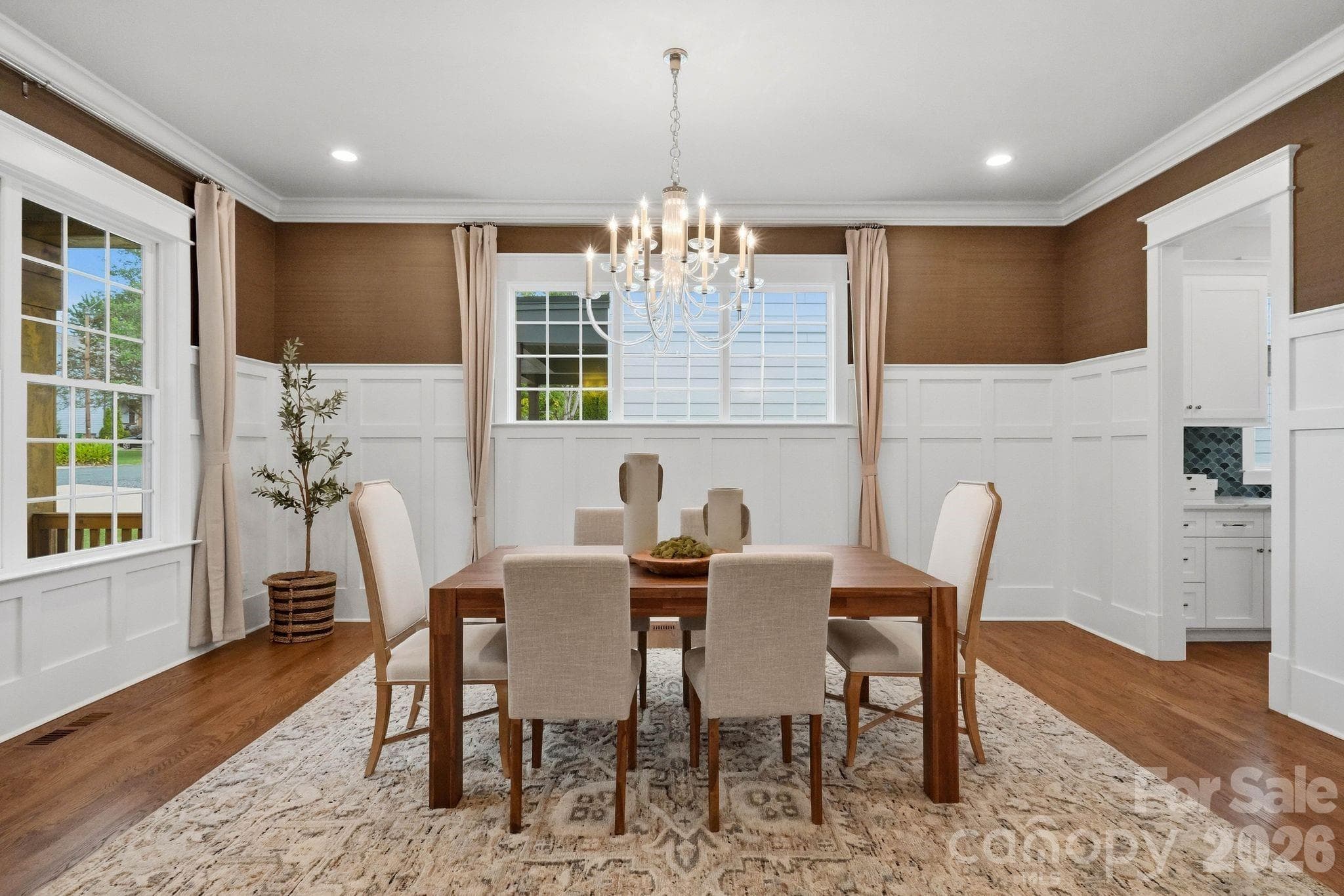 Single Family Residence at 2818 Florida Avenue, Charlotte, photo 7 of 43