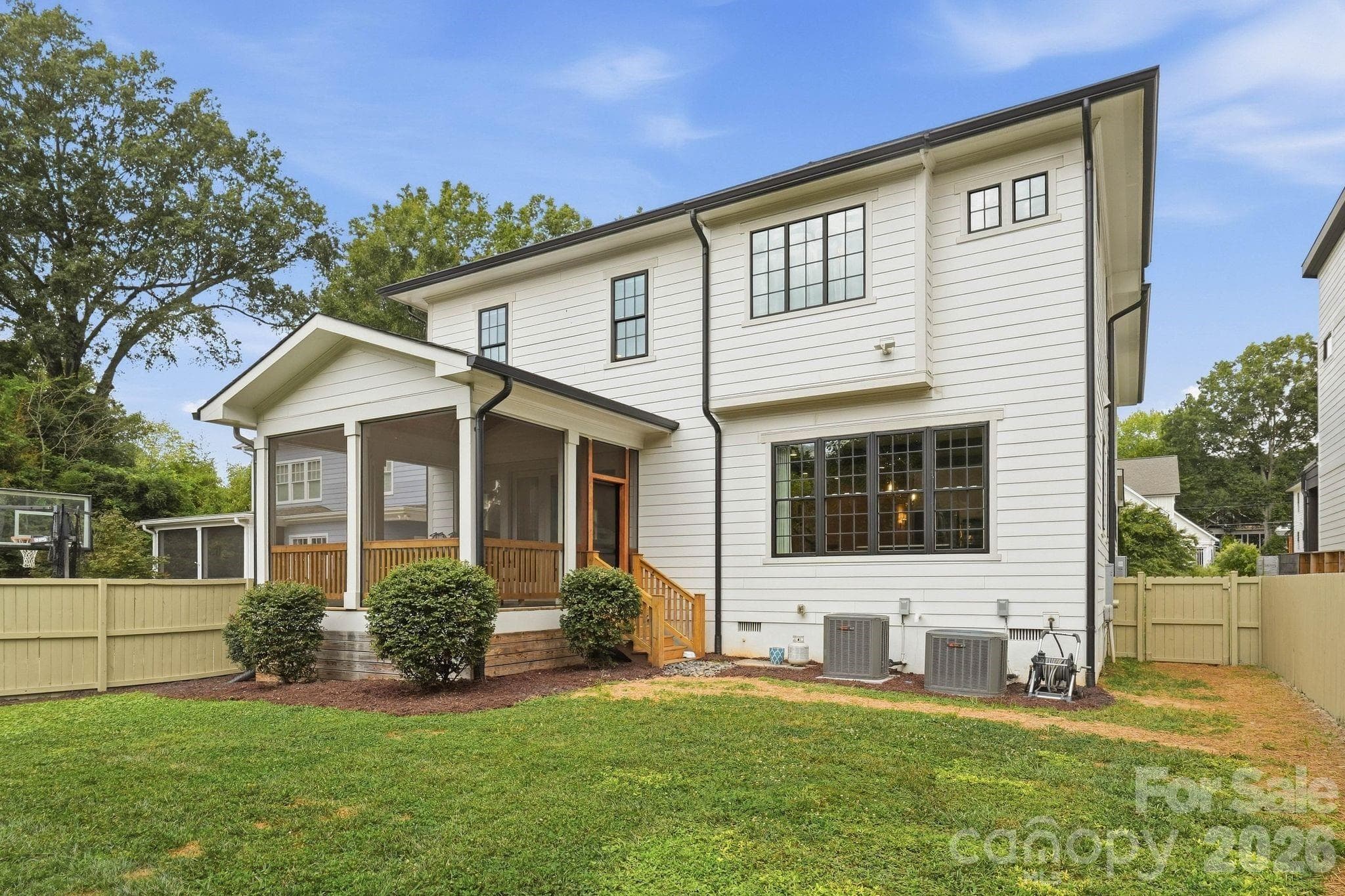 Single Family Residence at 2818 Florida Avenue, Charlotte, photo 38 of 43