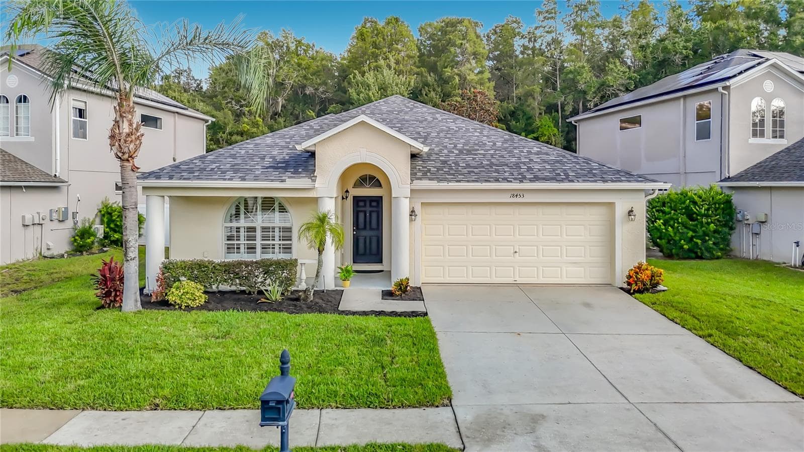 18453 CYPRESS BAY PKWY