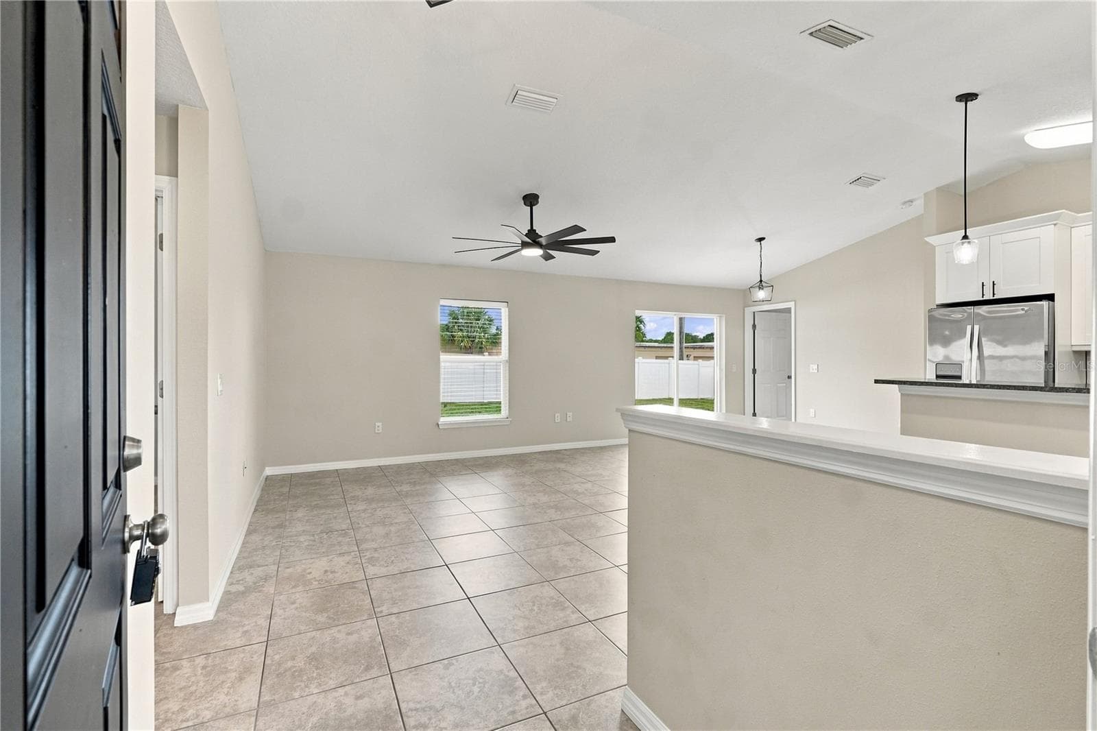 Single Family Residence at 1324 AUBURN ST, LAKELAND, photo 3 of 33