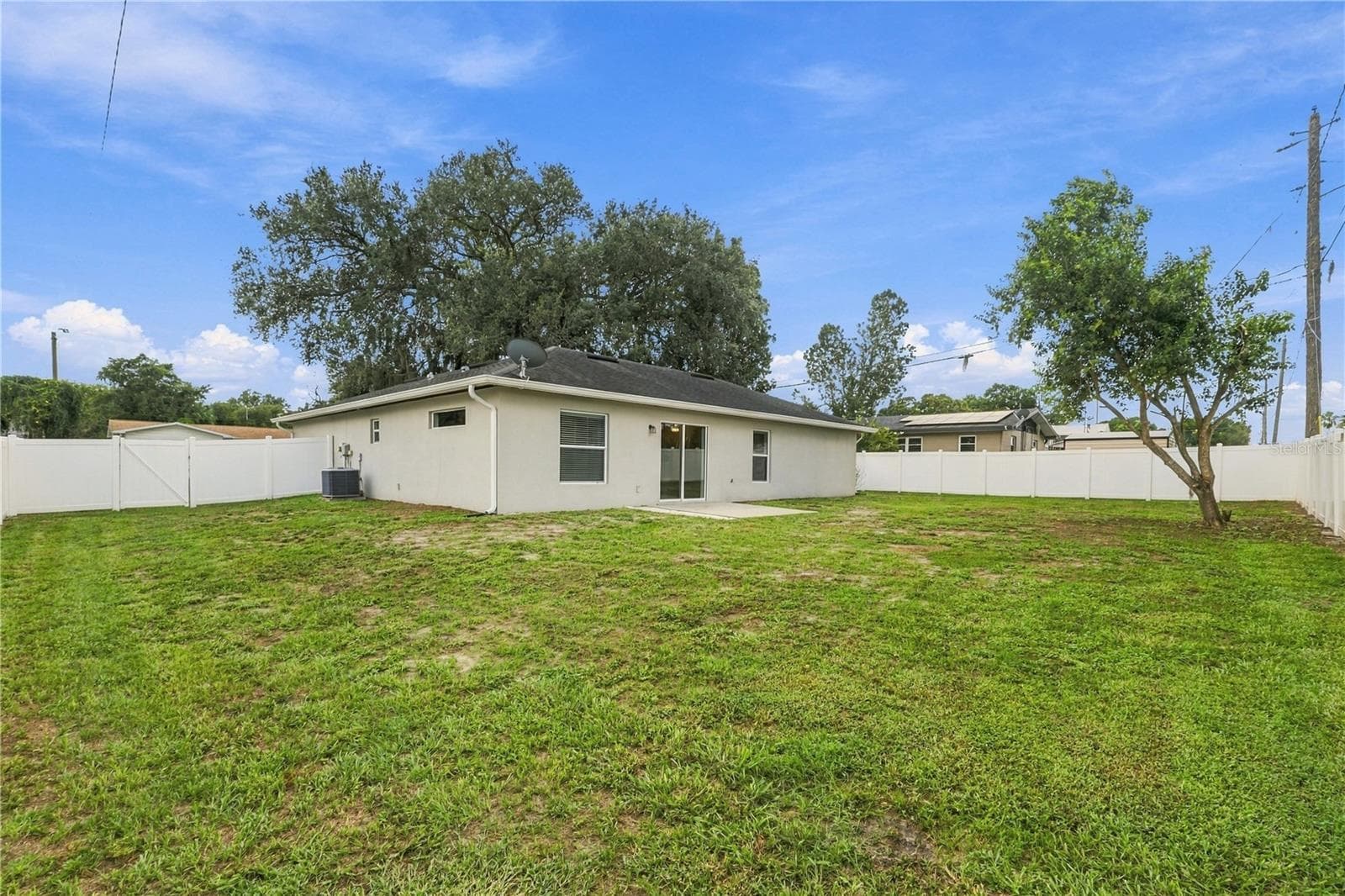 Single Family Residence at 1324 AUBURN ST, LAKELAND, photo 27 of 33