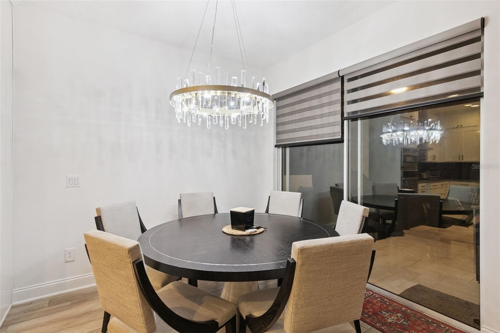 Kitchen table area - 2107 BAY LINE RD, OAKLAND
