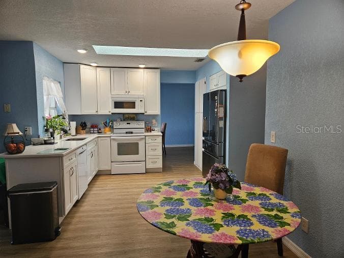 Single Family Residence at 4218 ROSE ARBOR CIR, PORT CHARLOTTE, photo 3 of 41