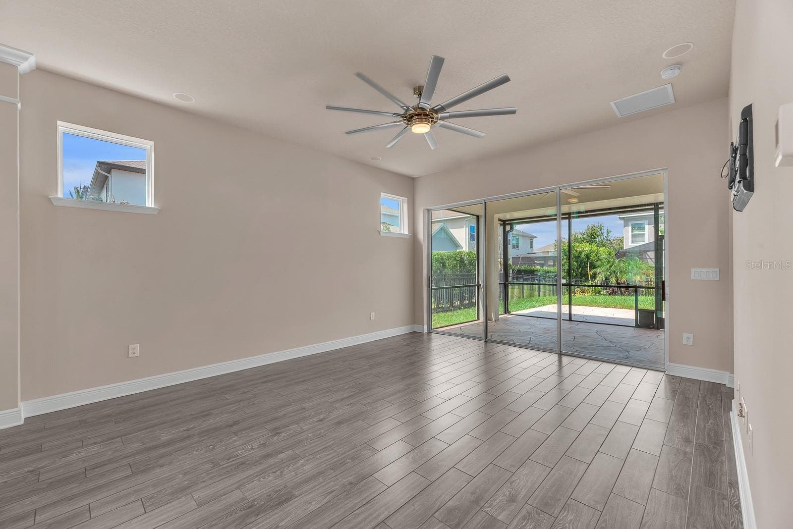 Single Family Residence at 14116 NATURES RESERVE DR, LITHIA, photo 13 of 34