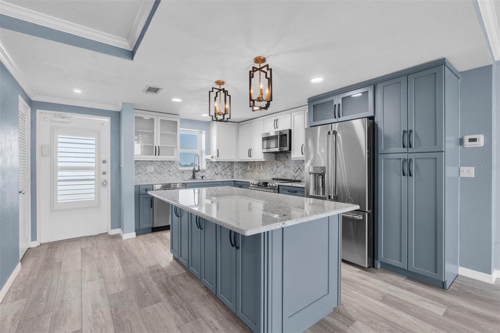 Condominium at 7000 BEACH PLZ #303, ST PETE BEACH, photo 5 of 39
