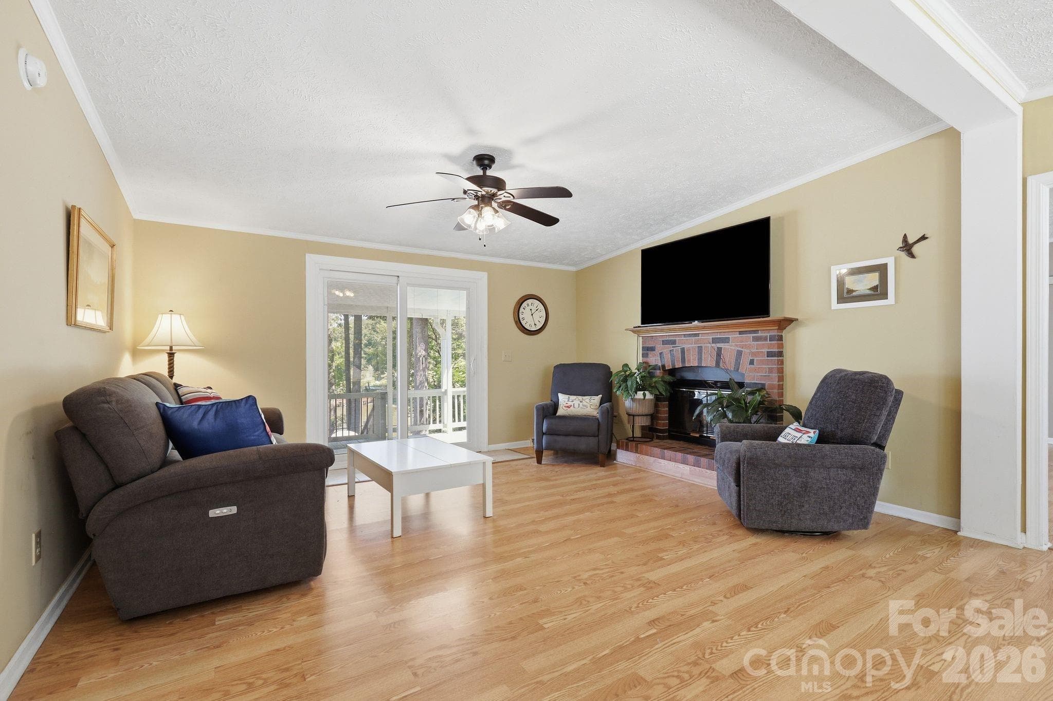 Single Family Residence at 380 Lake Landing Drive, Salisbury, photo 10 of 40