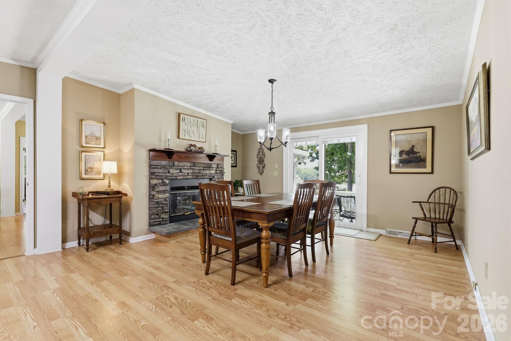 Single Family Residence at 380 Lake Landing Drive, Salisbury, photo 18 of 40