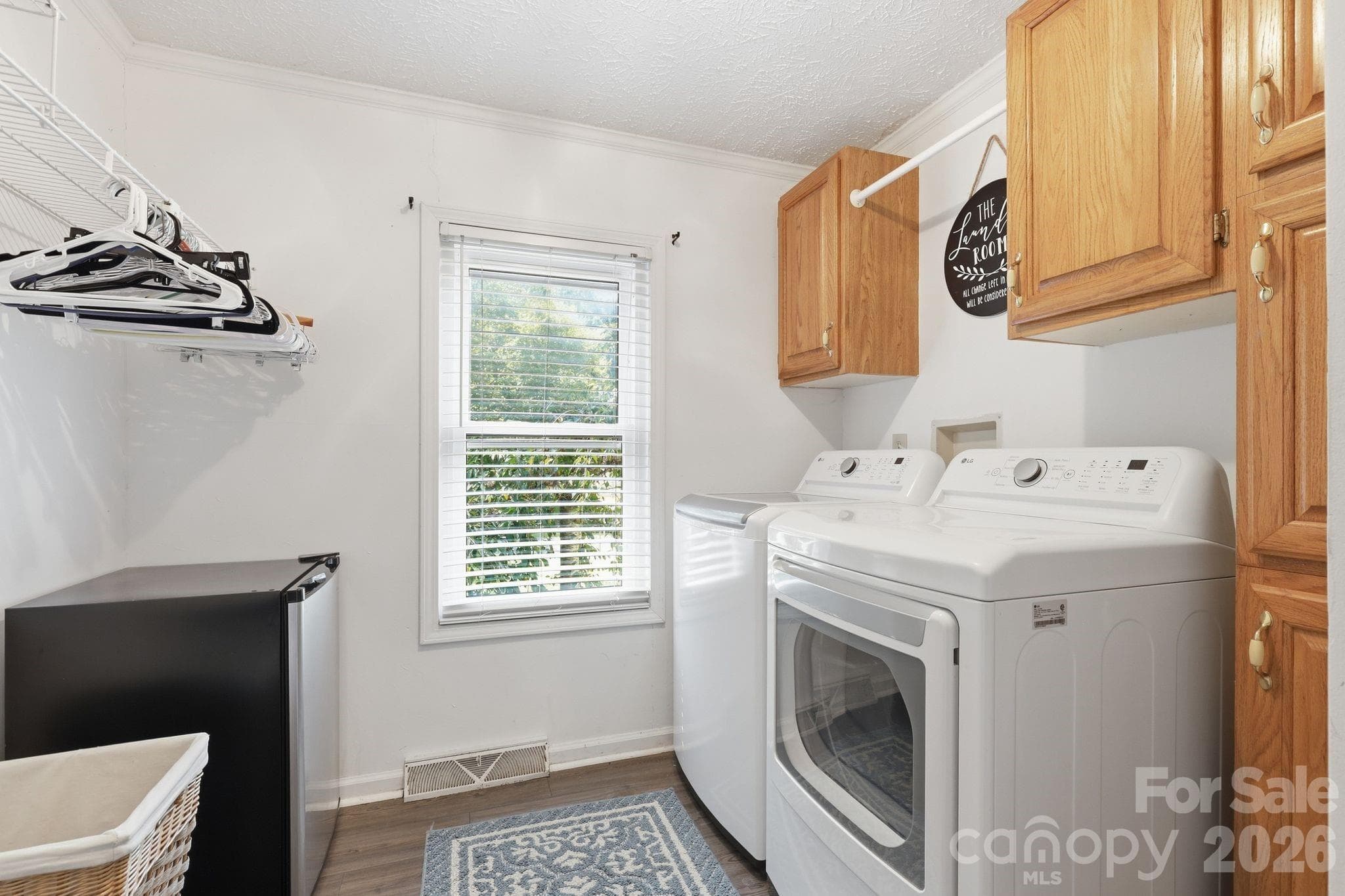 Single Family Residence at 380 Lake Landing Drive, Salisbury, photo 22 of 40