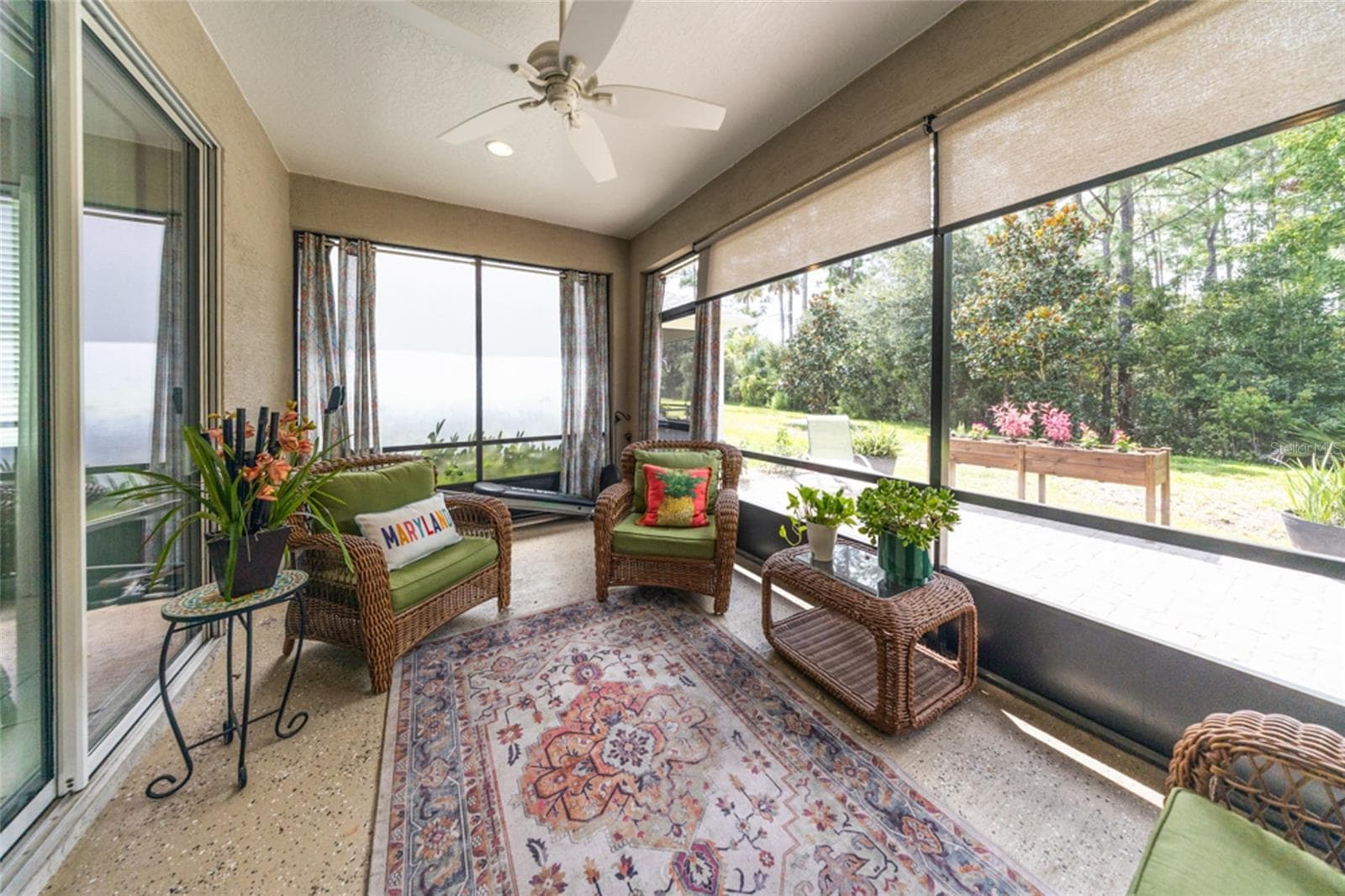 Screened in lanai with privacy shades - 155 PARK PLACE CIR, PALM COAST