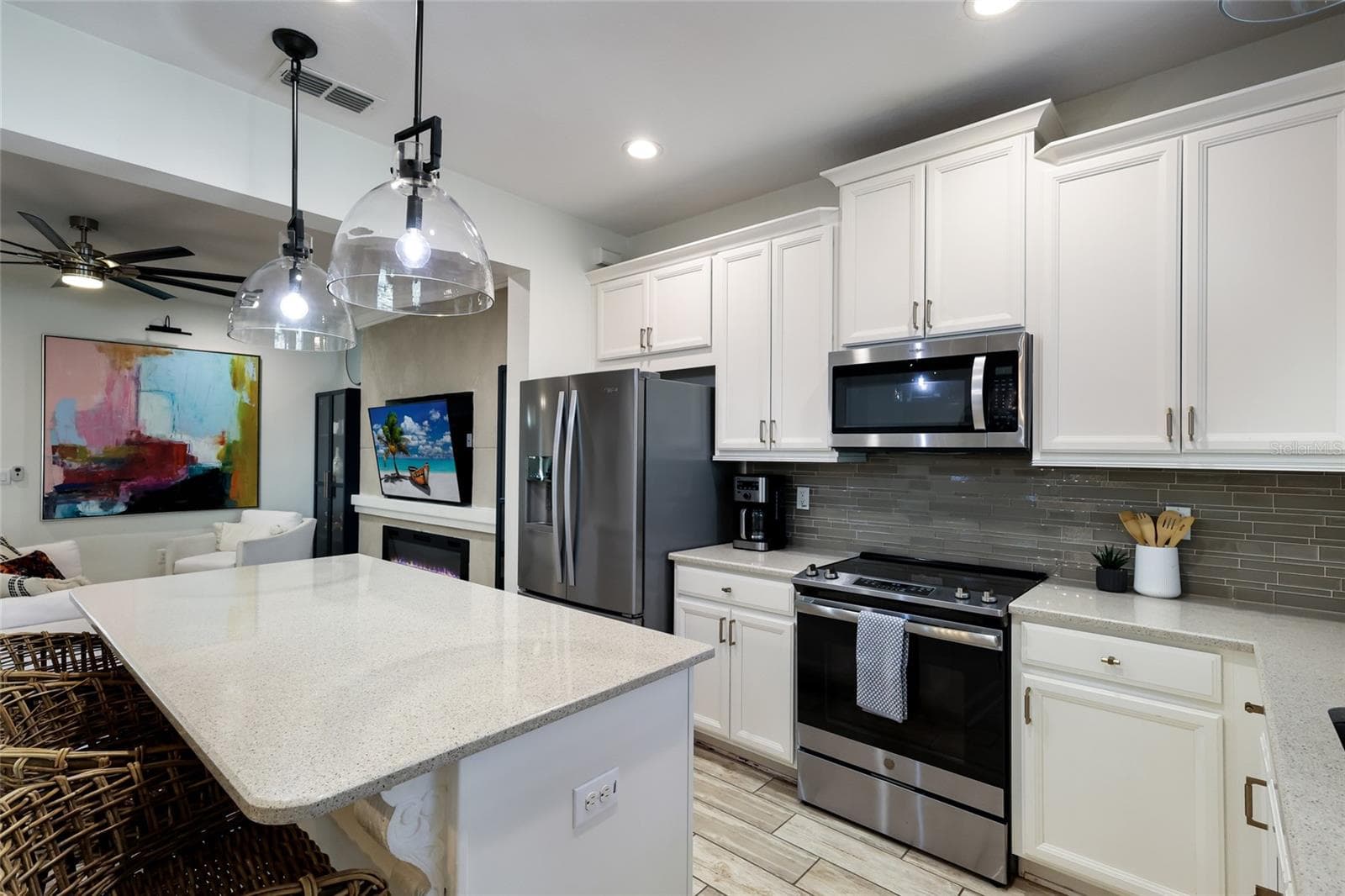 Townhouse at 5032 SKYVIEW LN, BRADENTON, photo 12 of 38