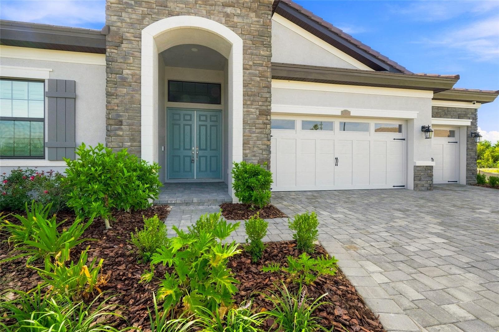 Single Family Residence at 10064 LILAC MANOR TRCE, SAN ANTONIO, photo 4 of 60