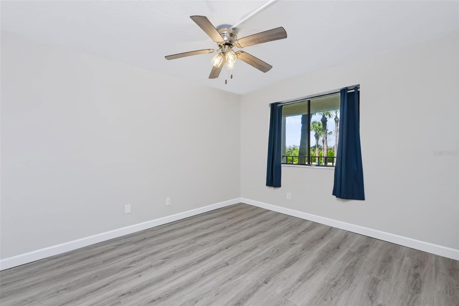 Guest Bedroom - 1751 BEACH RD #202, ENGLEWOOD