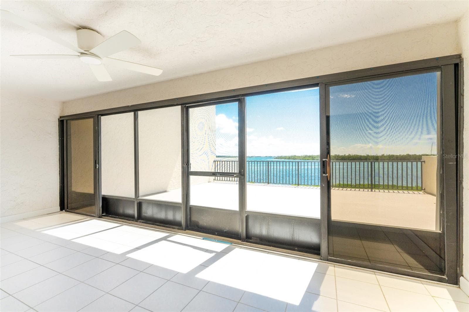 Another look! - 1751 BEACH RD #202, ENGLEWOOD