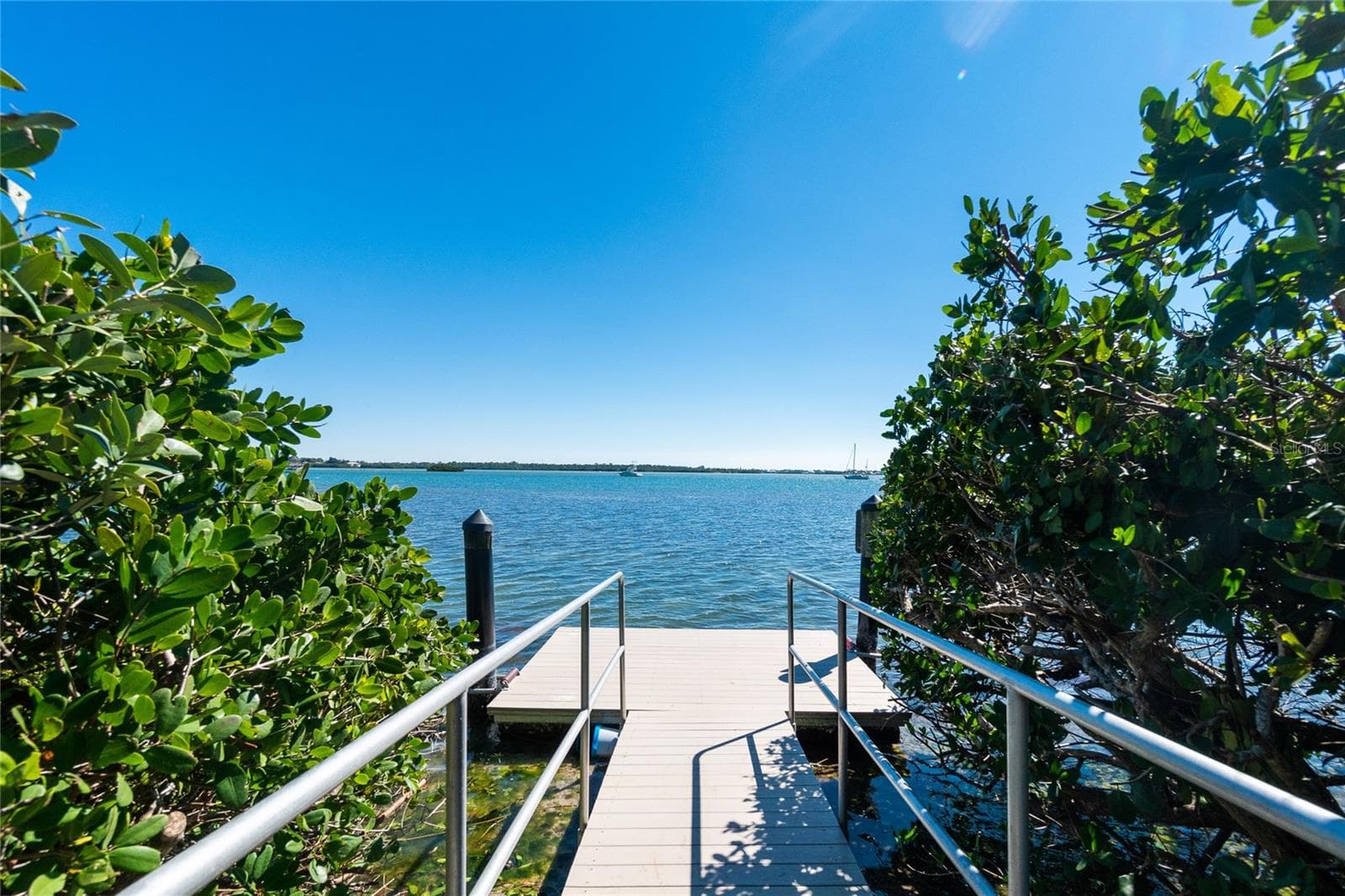 Dock perfect for fishing! - 1751 BEACH RD #202, ENGLEWOOD