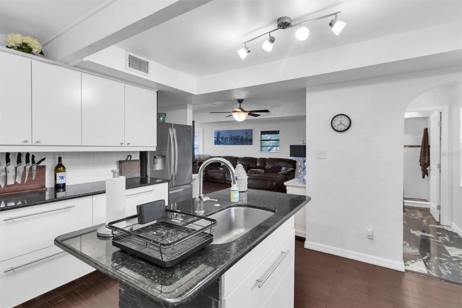 Single Family Residence at 4840 HUMMINGBIRD TRL, PALM HARBOR, photo 10 of 47