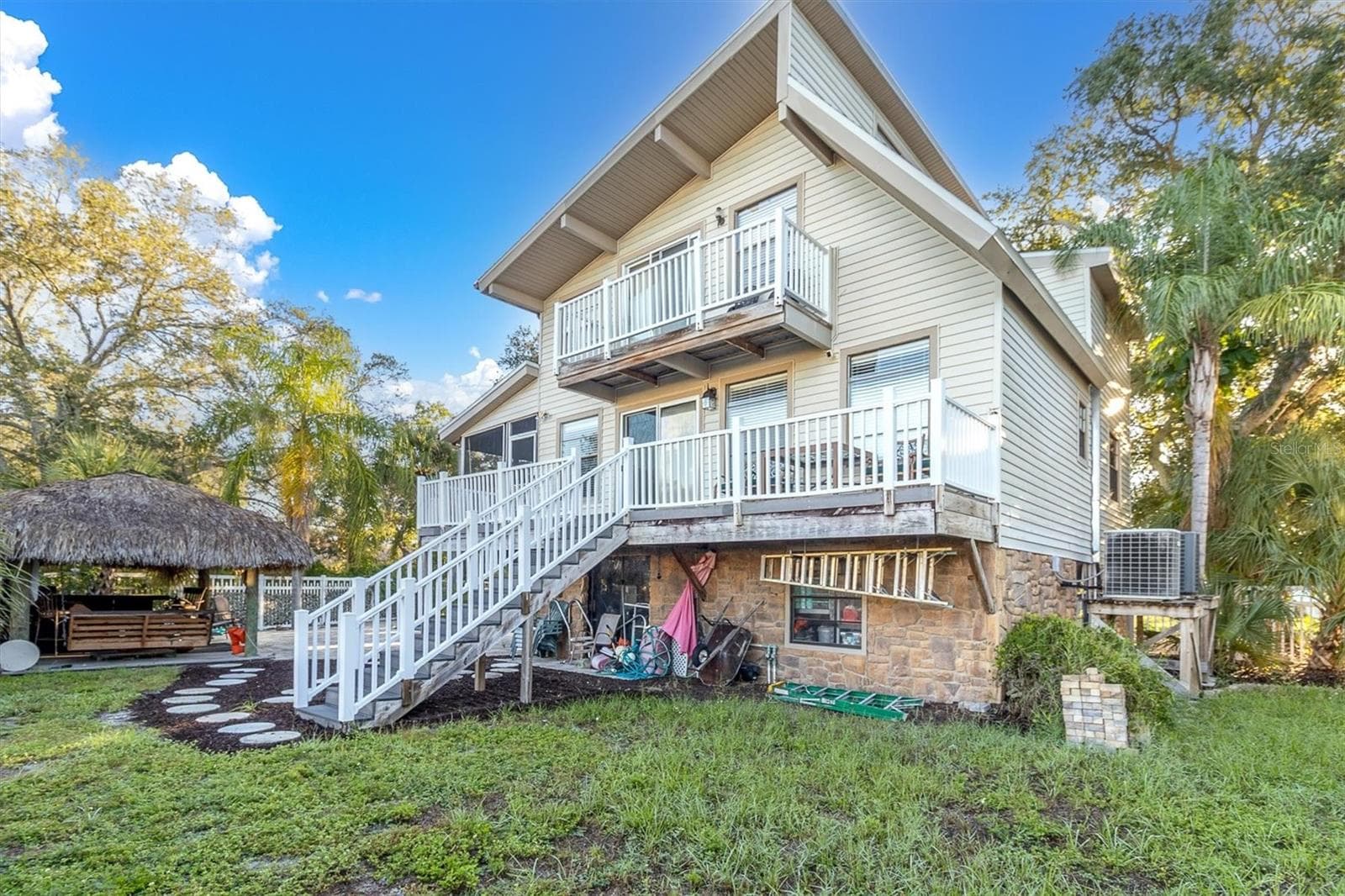 Single Family Residence at 4840 HUMMINGBIRD TRL, PALM HARBOR, photo 2 of 47