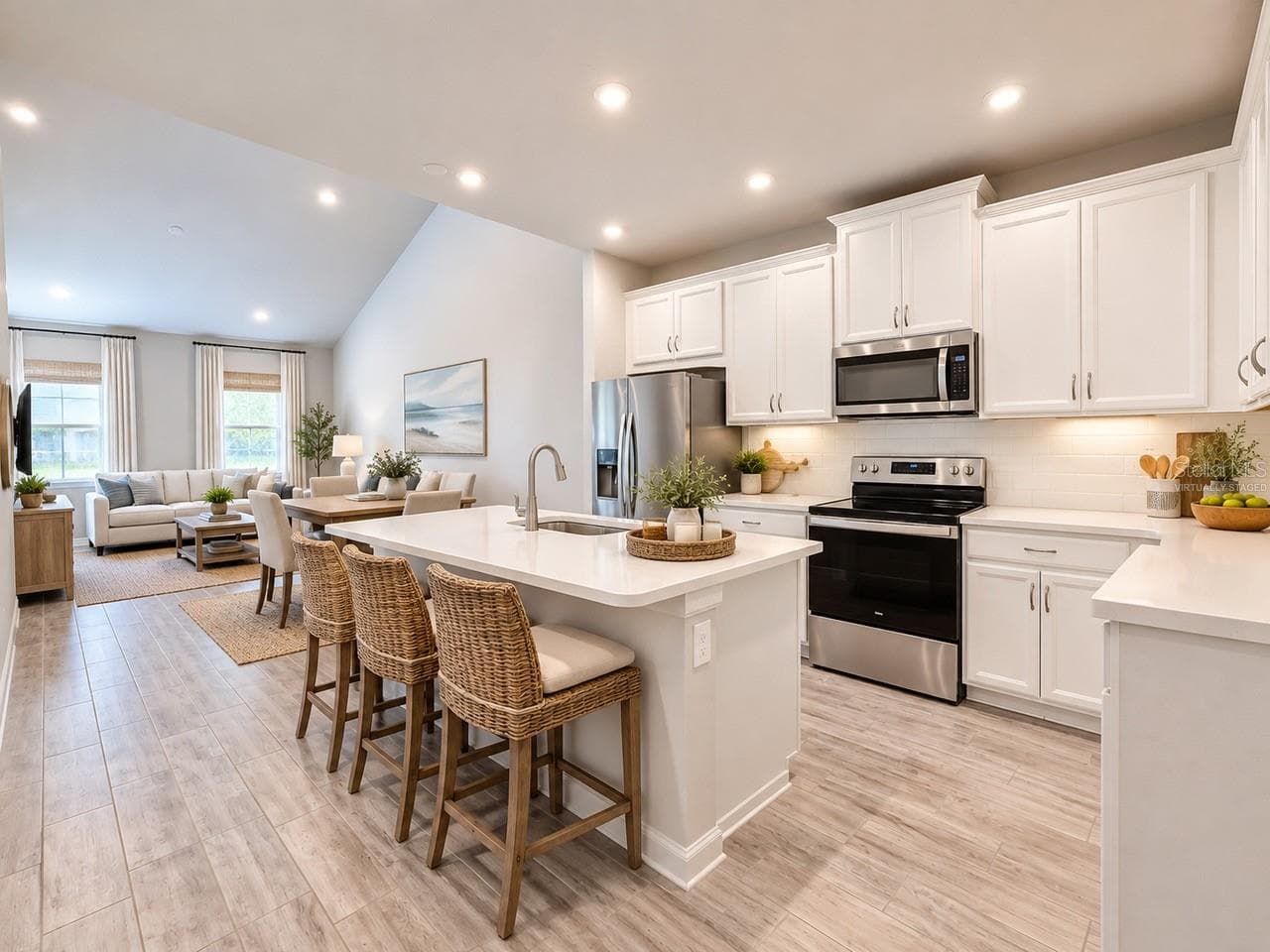 Virtually Staged - 5517 COACHWOOD CV, BRADENTON